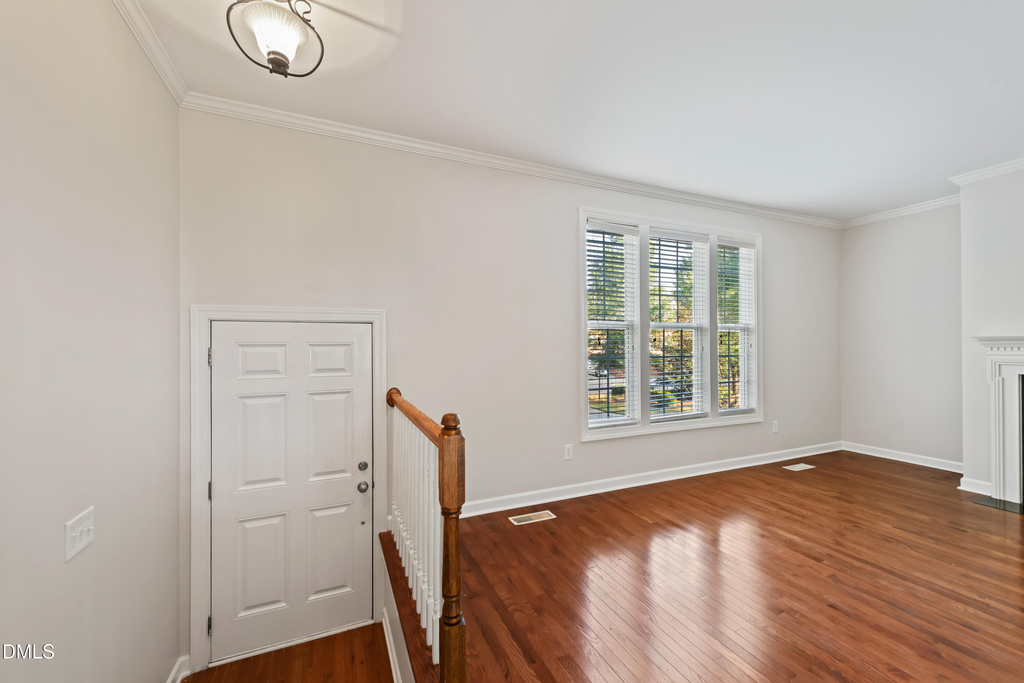3645 Edgemont Drive - Photo 2
