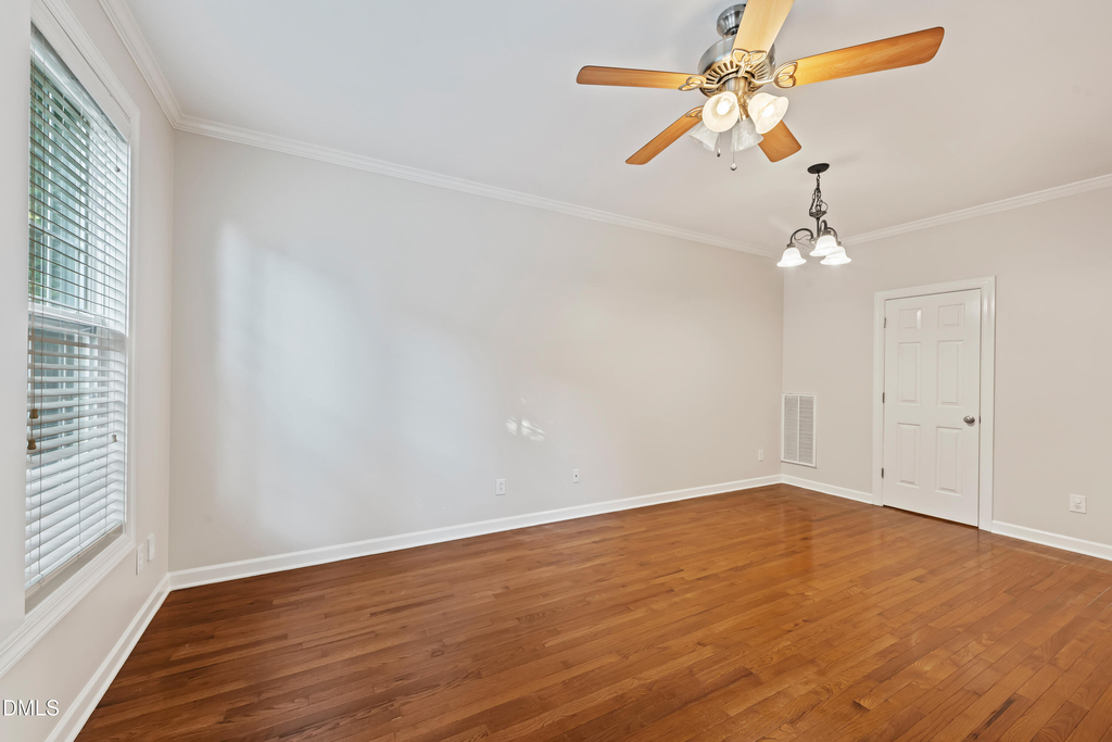 3645 Edgemont Drive - Photo 11