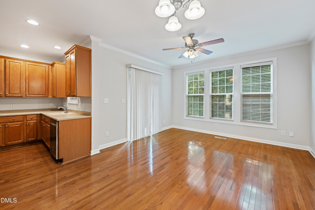 3645 Edgemont Drive - Photo 10