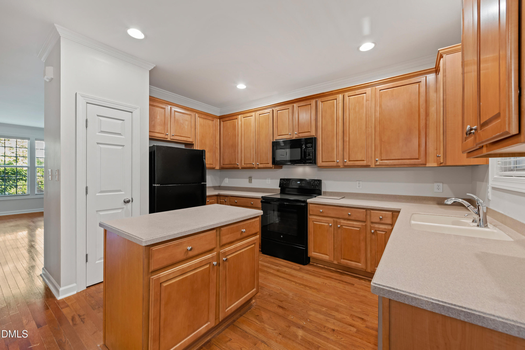 3645 Edgemont Drive - Photo 6