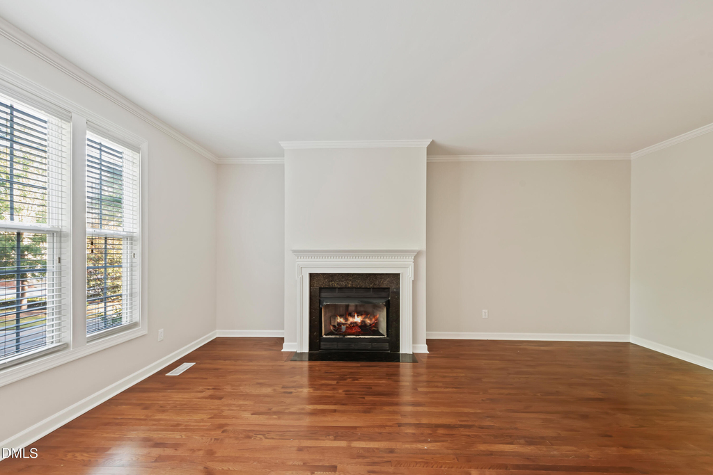 3645 Edgemont Drive - Photo 4