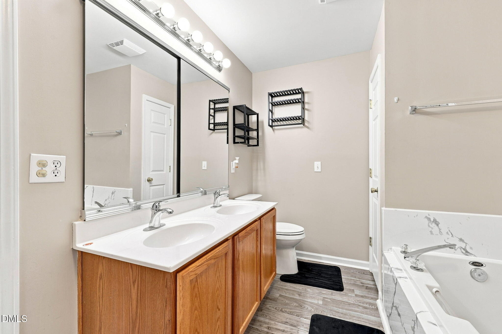 8640 Neuse Landing Lane - Photo 15