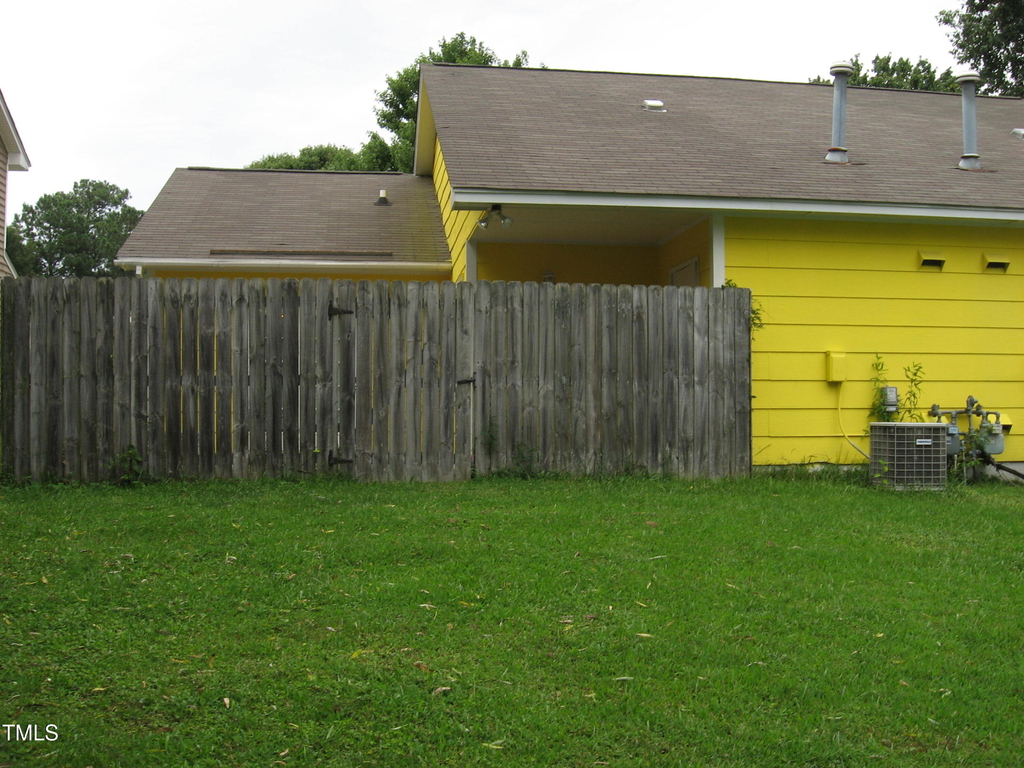 3605 Pine Knoll Drive - Photo 1