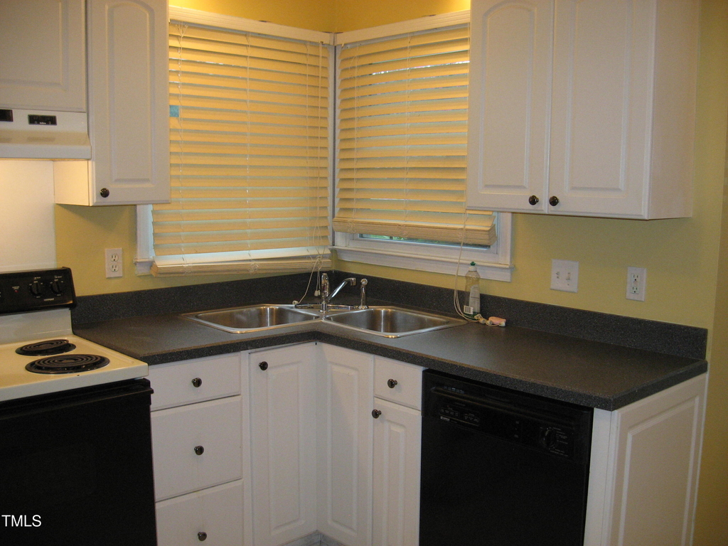 3605 Pine Knoll Drive - Photo 8