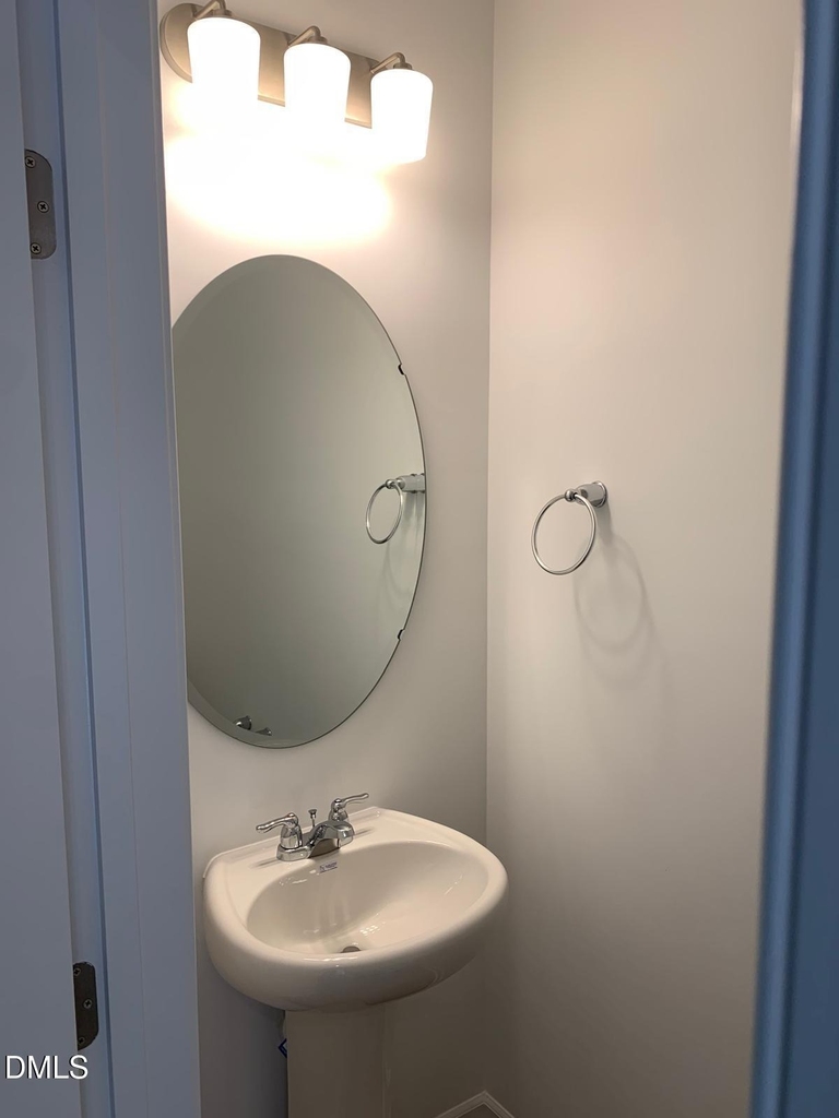 232 Hank Way - Photo 6