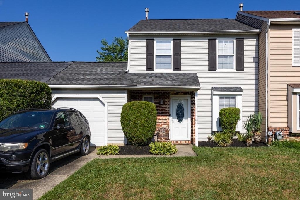 13 Hopewell Lane - Photo 0