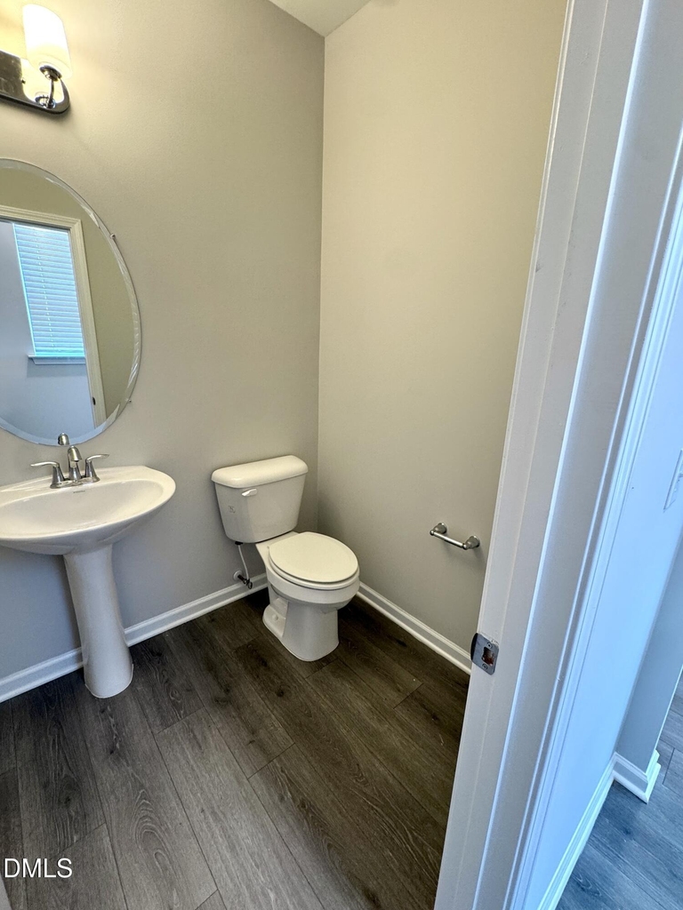 1080 Manorhaven - Photo 8