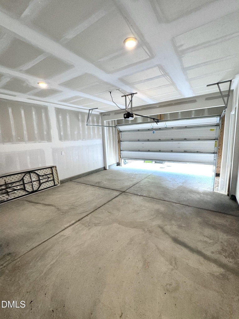 1080 Manorhaven - Photo 19