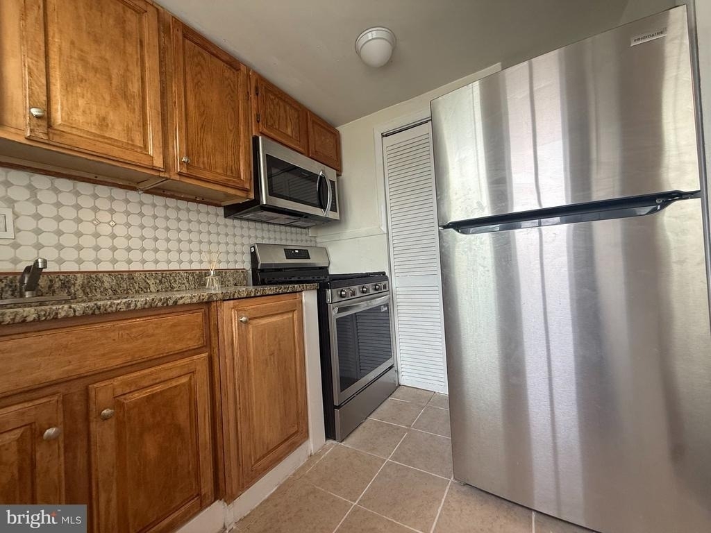 3801 28th Avenue - Photo 7