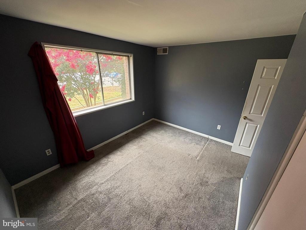 5424 85th - Photo 11