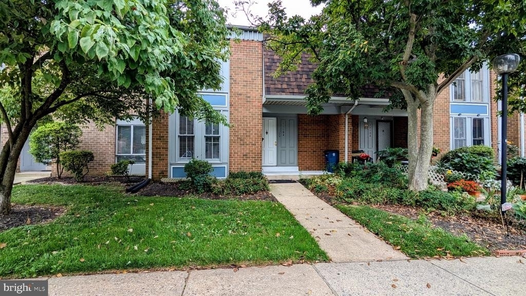 11124 Oak Leaf Drive - Photo 1