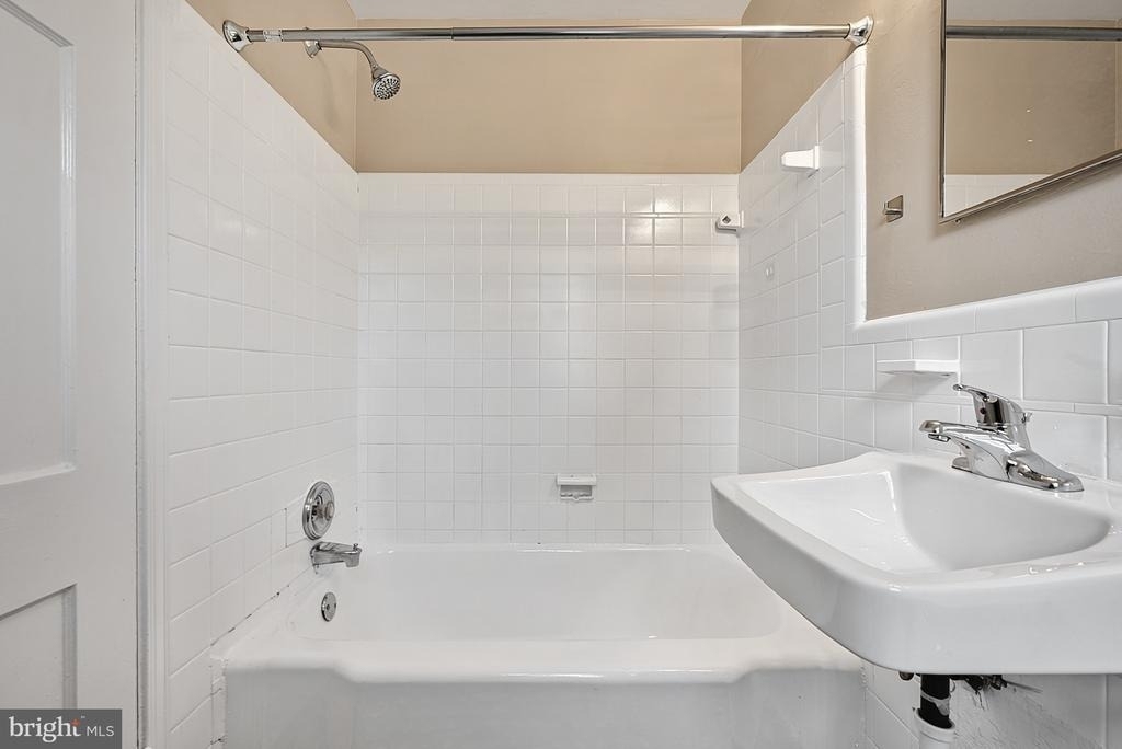 8507 Flower Avenue - Photo 23