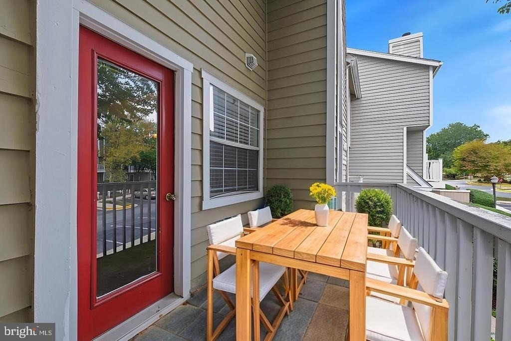 5716 Chapman Mill Drive - Photo 11
