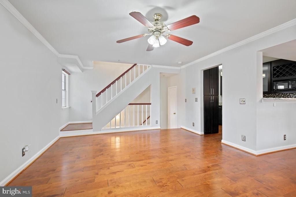5716 Chapman Mill Drive - Photo 7
