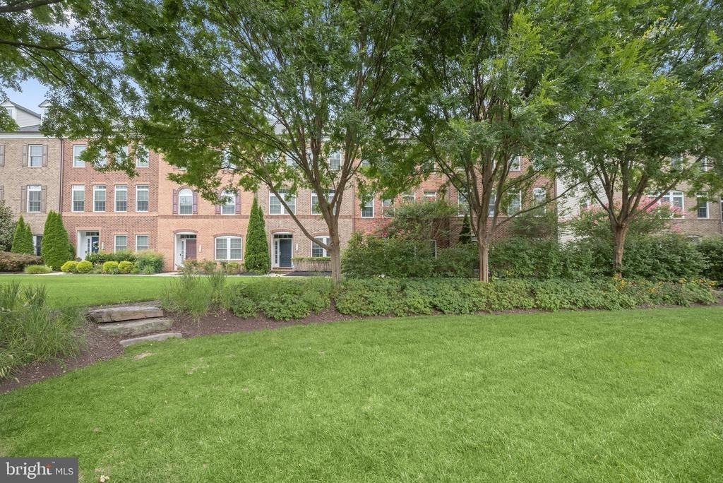 8120 Westside Boulevard - Photo 1