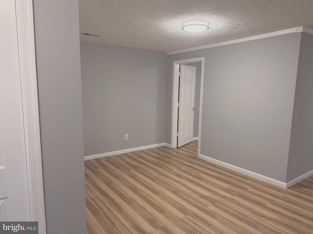 220 Ferring Court - Photo 9