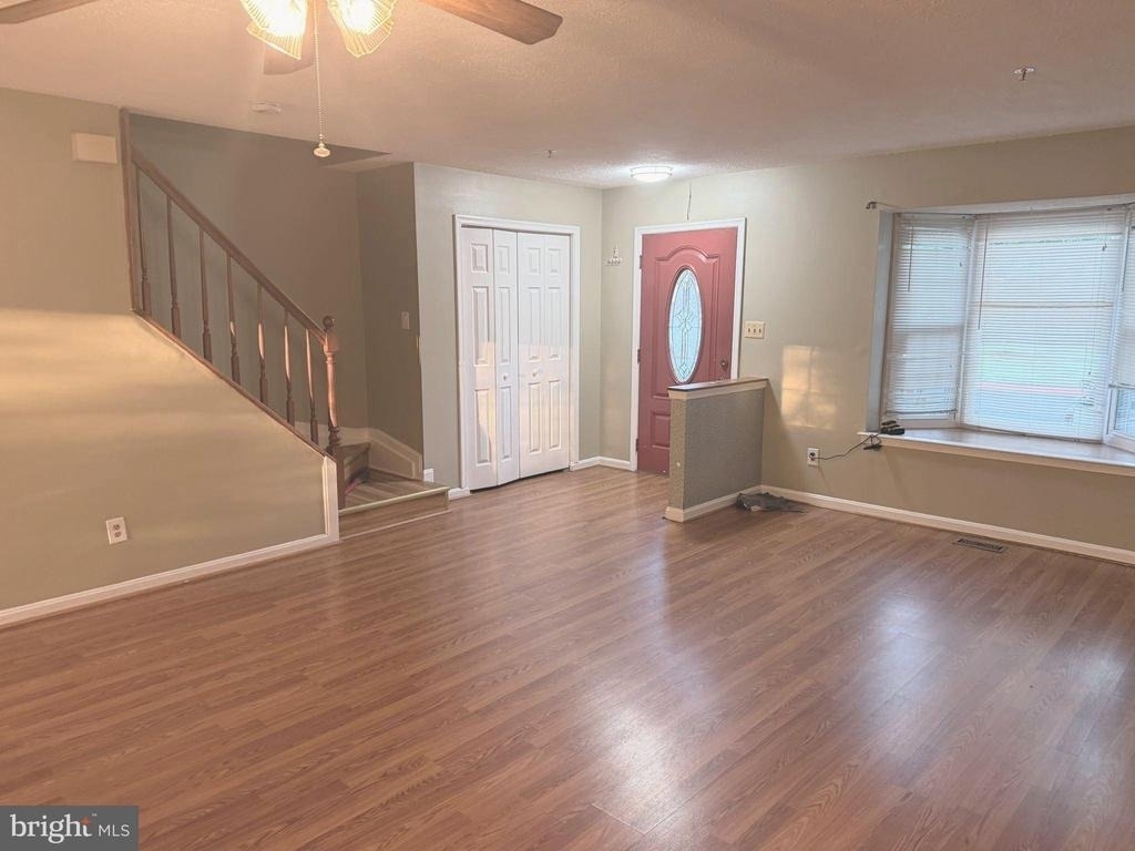 220 Ferring Court - Photo 1