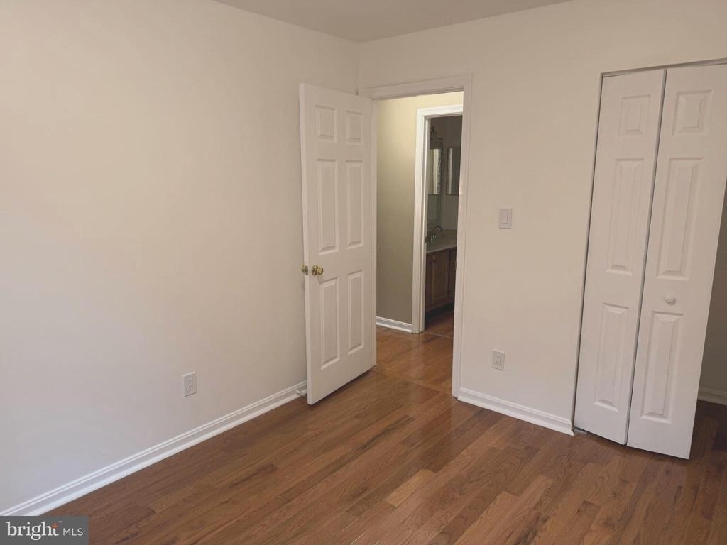 220 Ferring Court - Photo 18