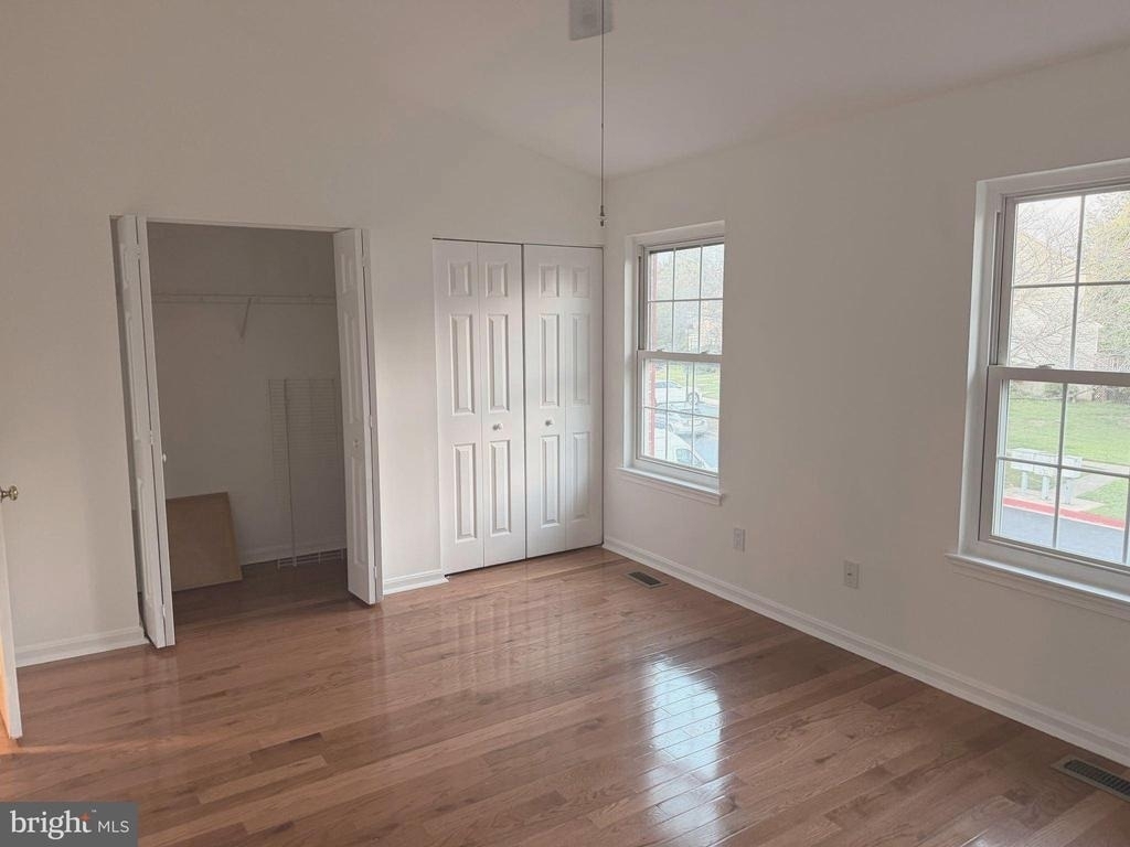 220 Ferring Court - Photo 14