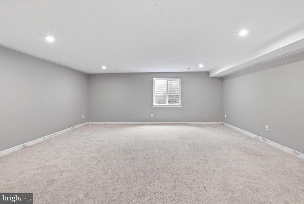 529 Swansea Drive - Photo 11