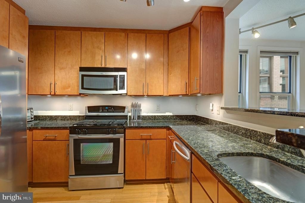 915 E Street Nw - Photo 22