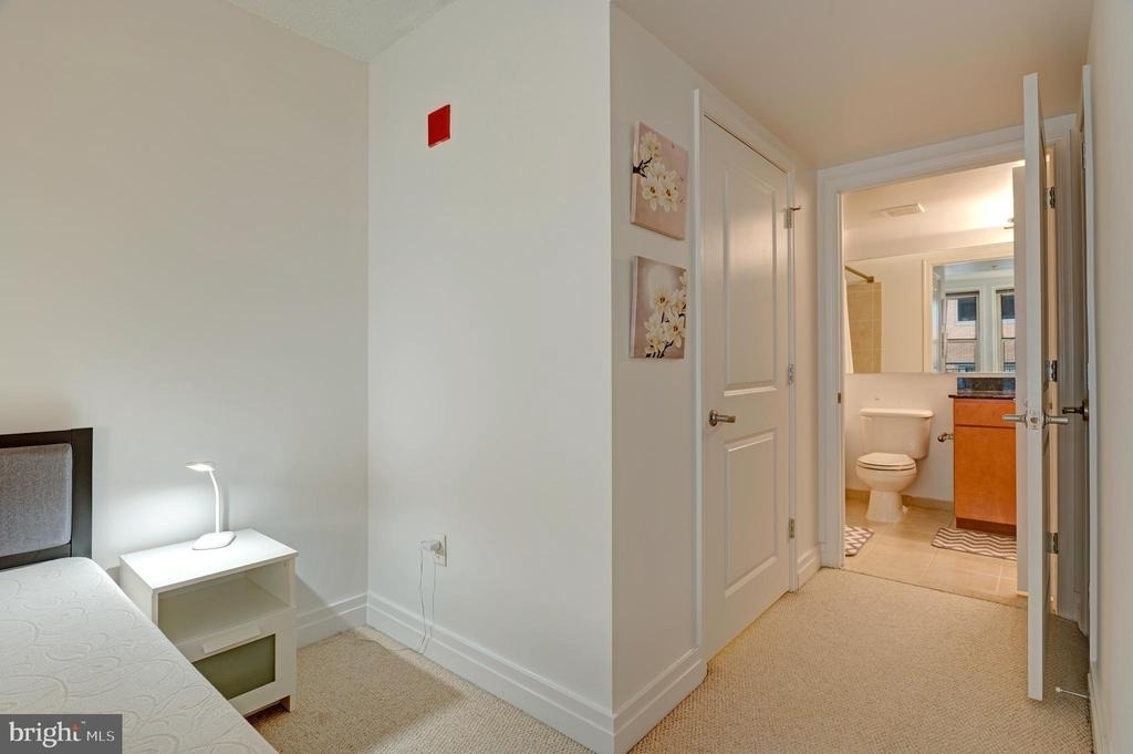915 E Street Nw - Photo 16