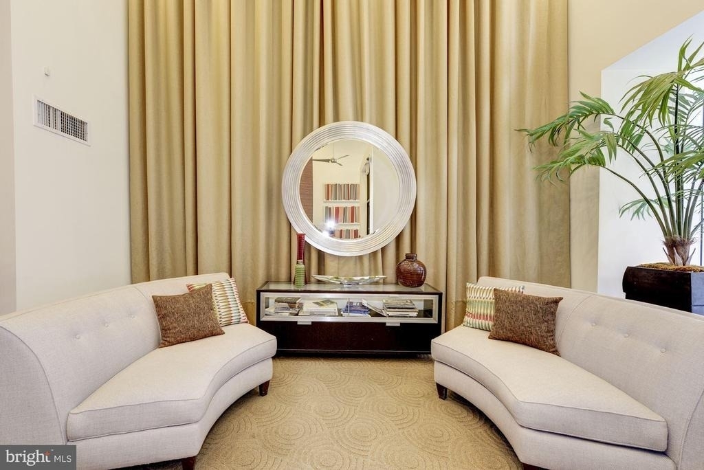 915 E Street Nw - Photo 43