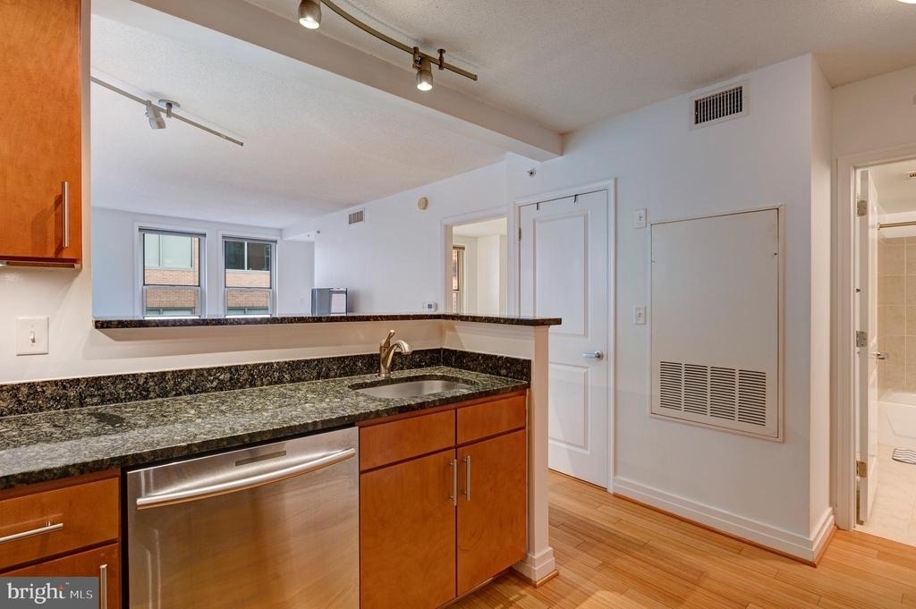 915 E Street Nw - Photo 27