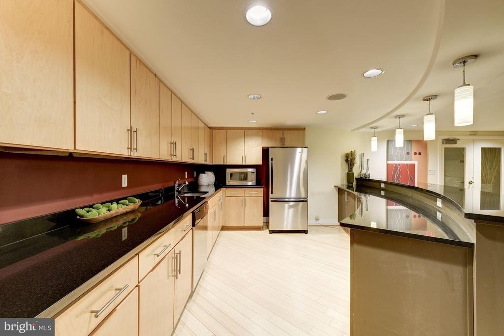 915 E Street Nw - Photo 37