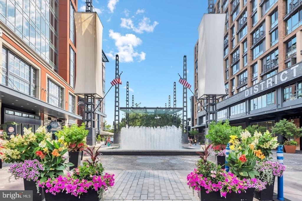 350 G Street Sw - Photo 24