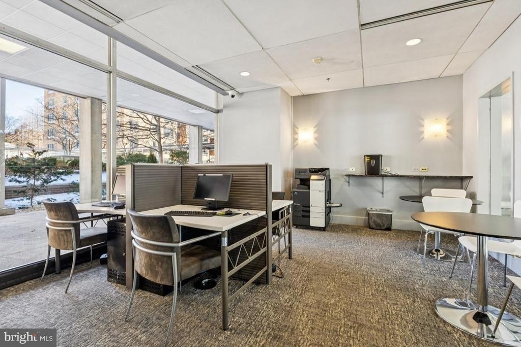 350 G Street Sw - Photo 17