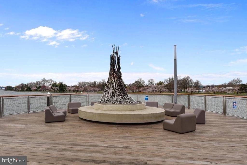 525 Water Street Sw - Photo 49