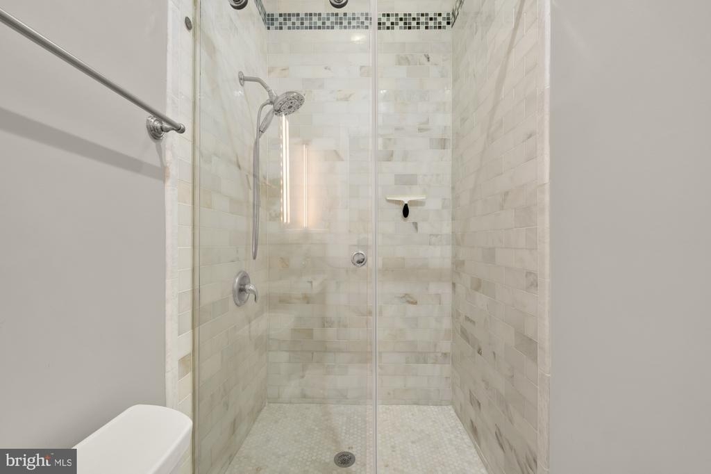 3529 14th Street Nw - Photo 9