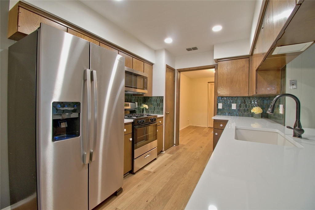 9202 Quail Meadow Dr - Photo 7