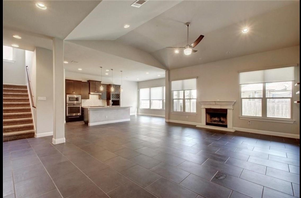 810 Wilson Ranch Pl - Photo 4