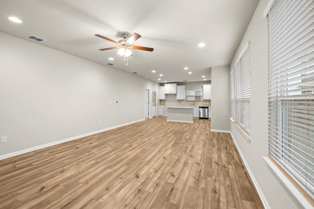 1156 Autumn Heather Dr - Photo 2