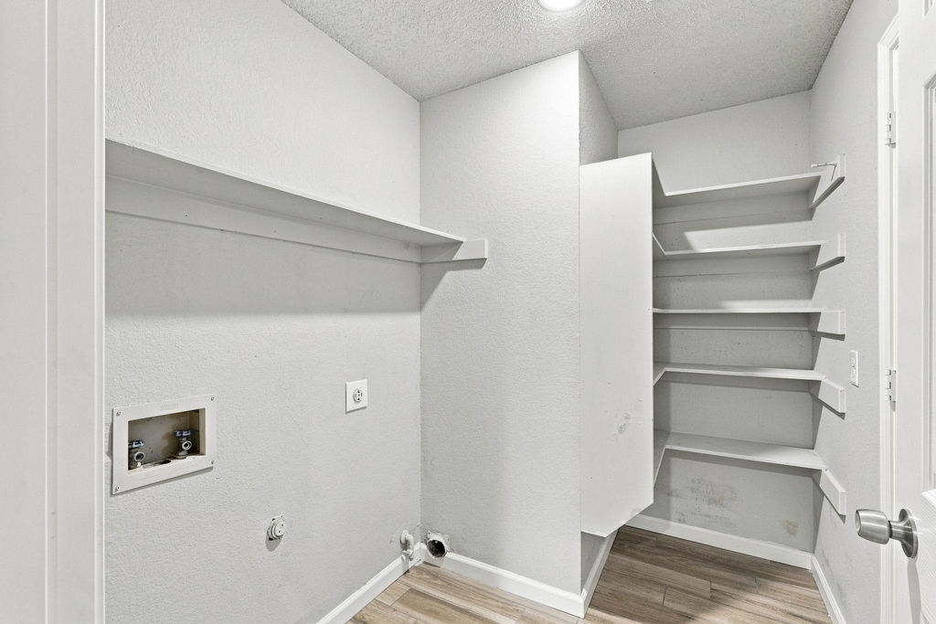 106 Hague St - Photo 11
