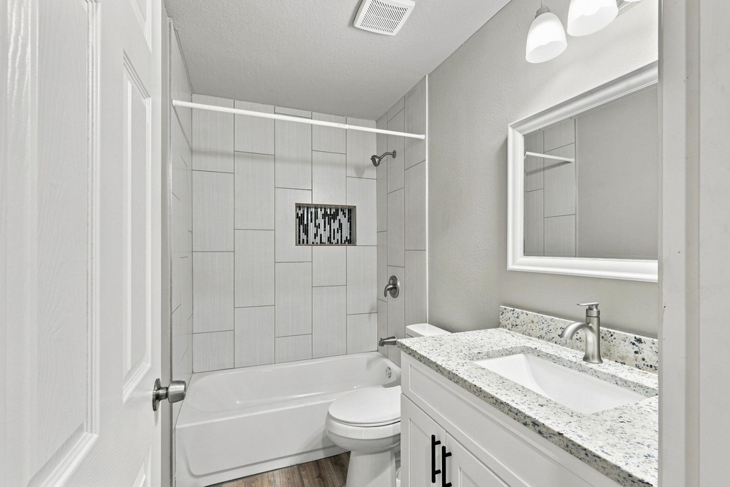106 Hague St - Photo 9