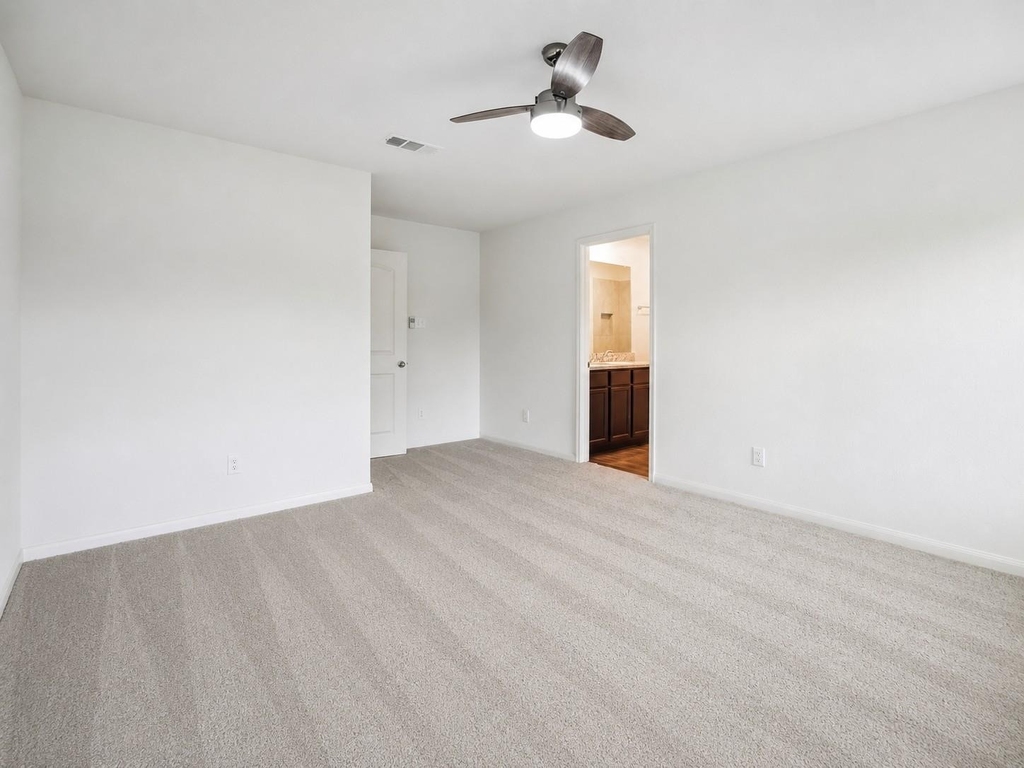 1040 Riverdale Cv - Photo 18