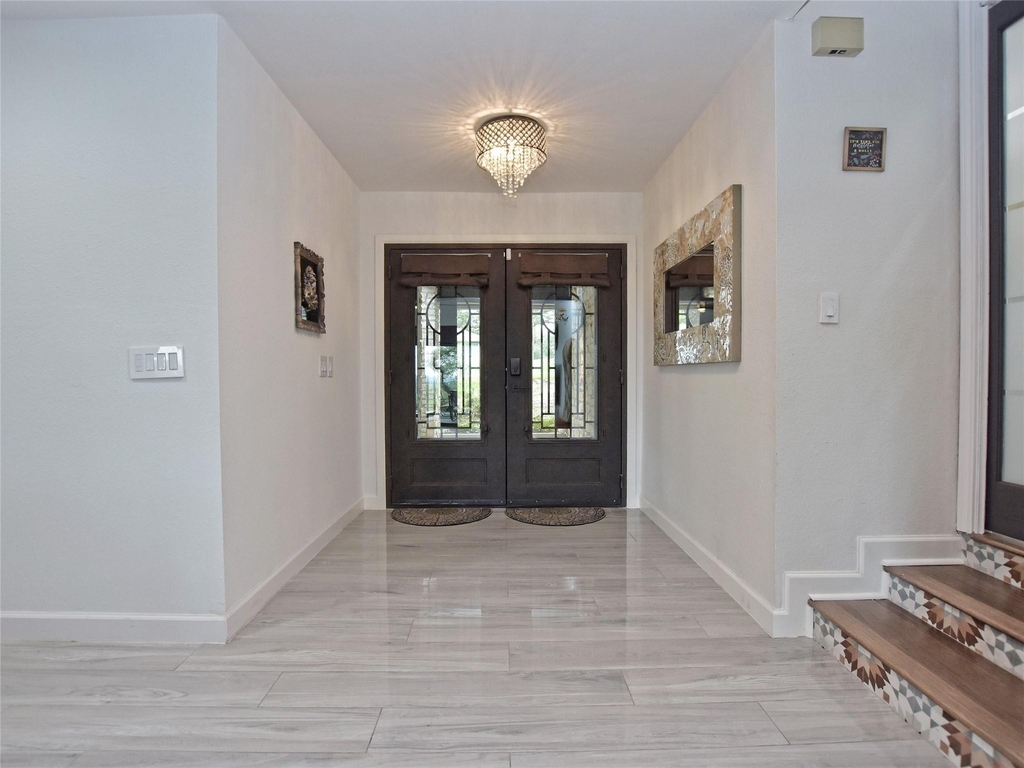 5101 Rain Creek Pkwy - Photo 3