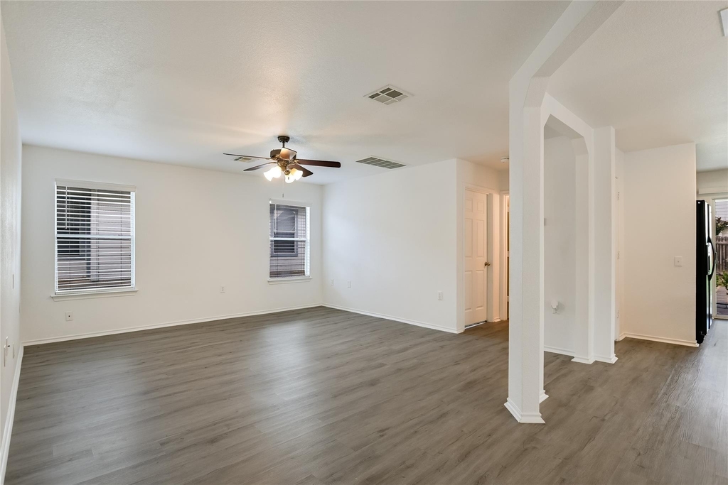 1628 Poppy Seed Ln - Photo 3