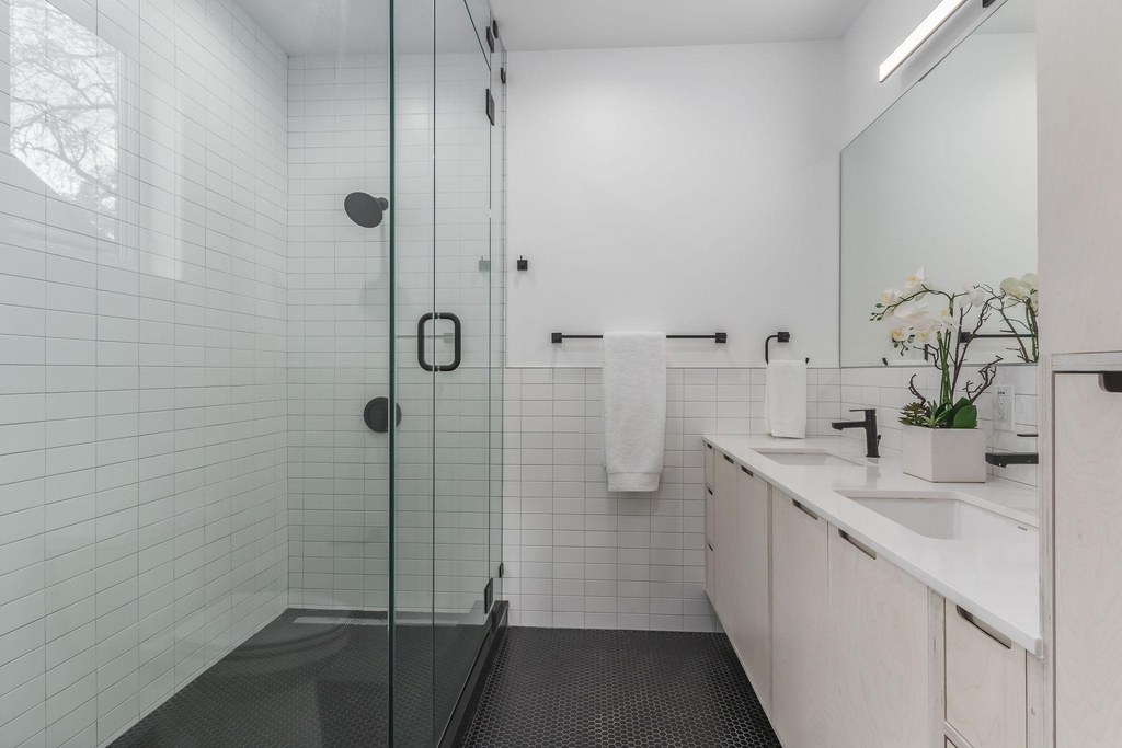 915 Tillery St - Photo 24
