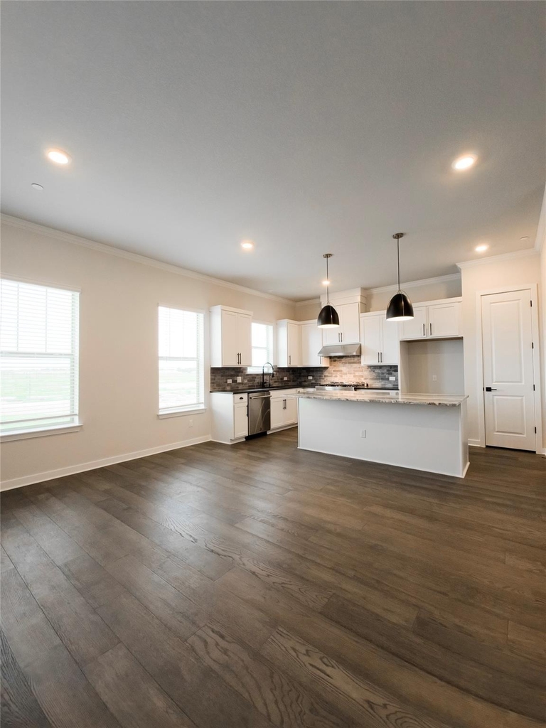 225 John Webster St - Photo 4