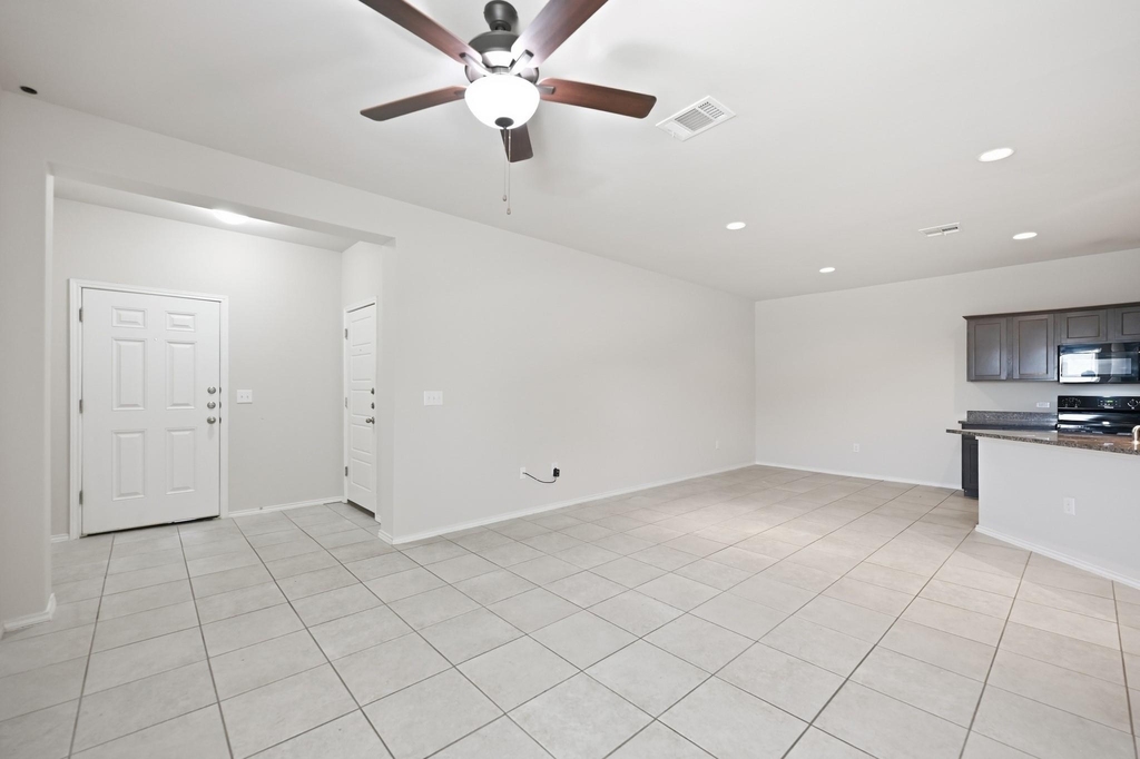 1733 Davidson Ranch Dr - Photo 3