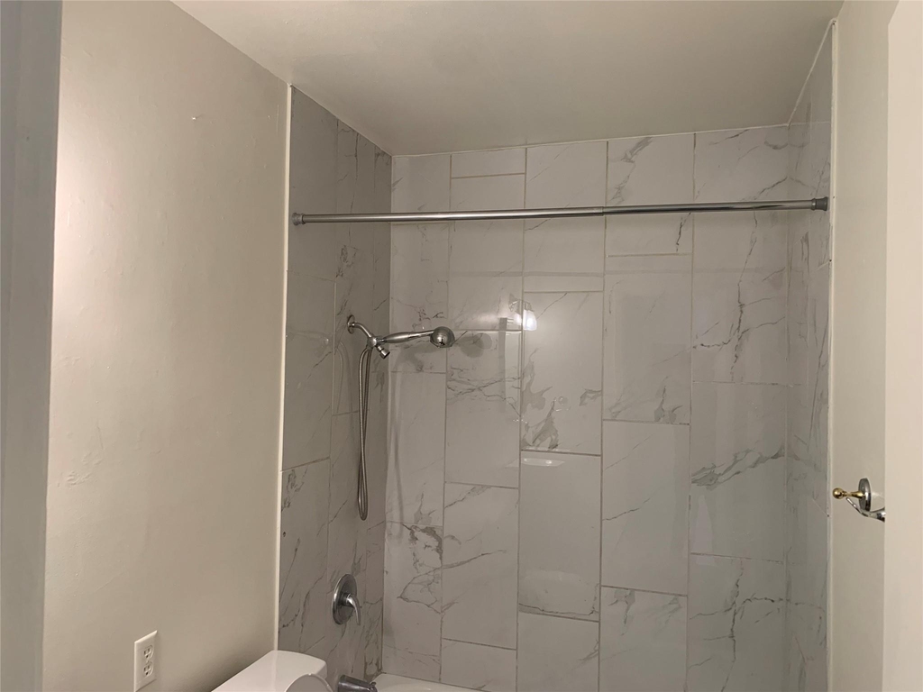 1918 Hearthstone Dr - Photo 10