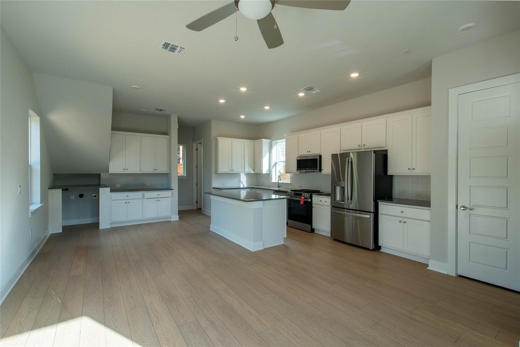 2705 Wilson St - Photo 12