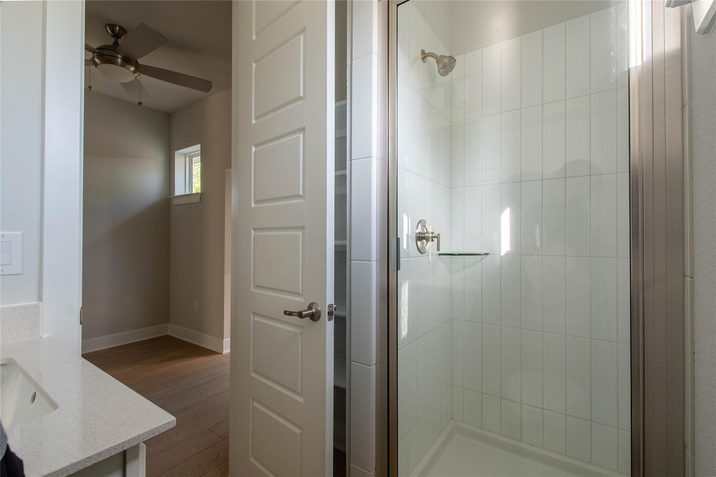 2705 Wilson St - Photo 20