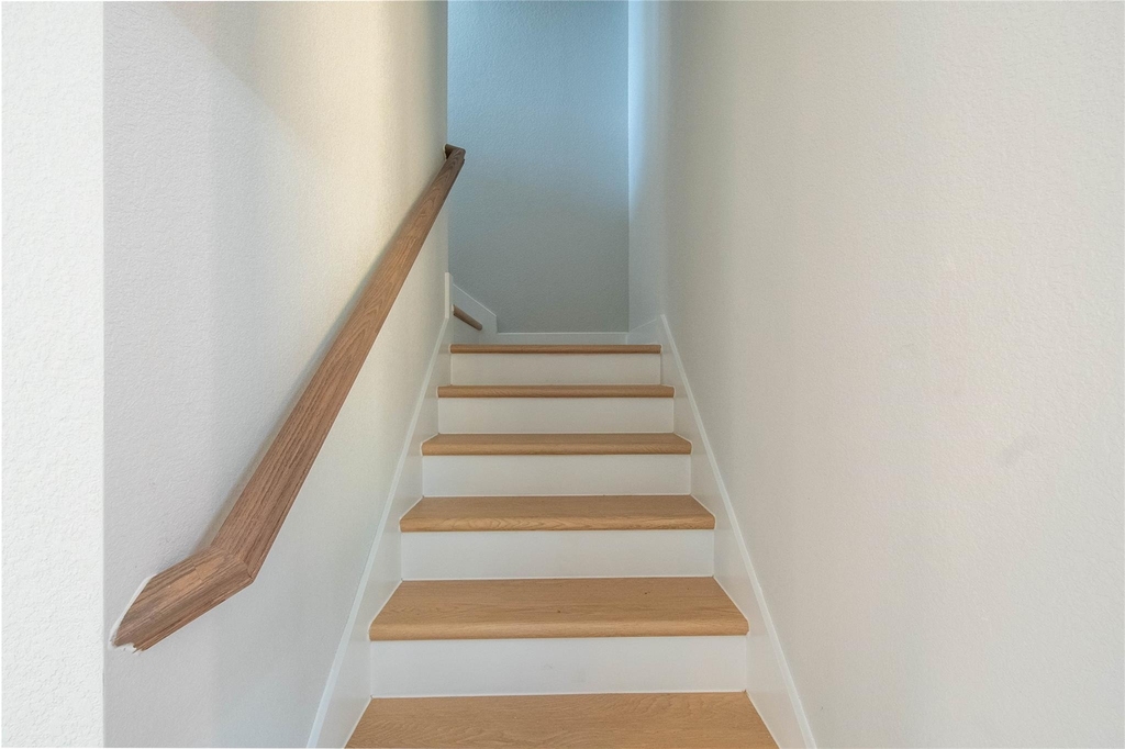 2705 Wilson St - Photo 16
