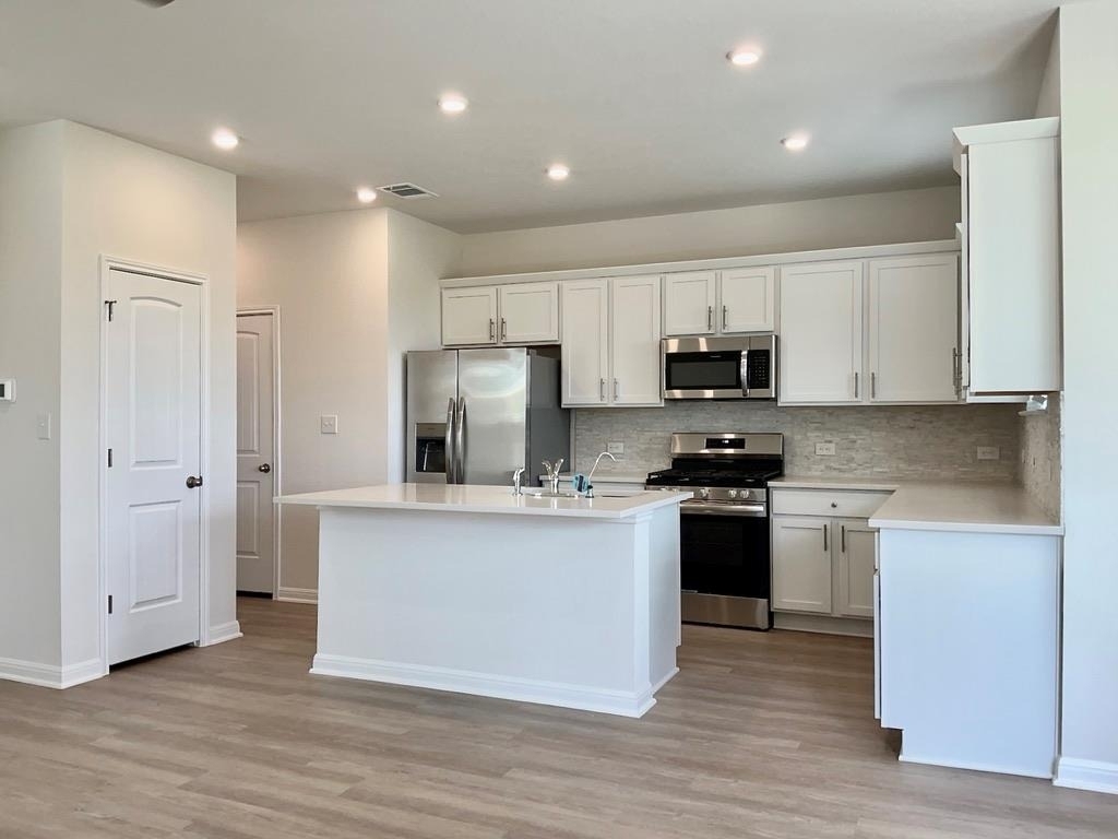 2208 Cornfield Dr - Photo 5
