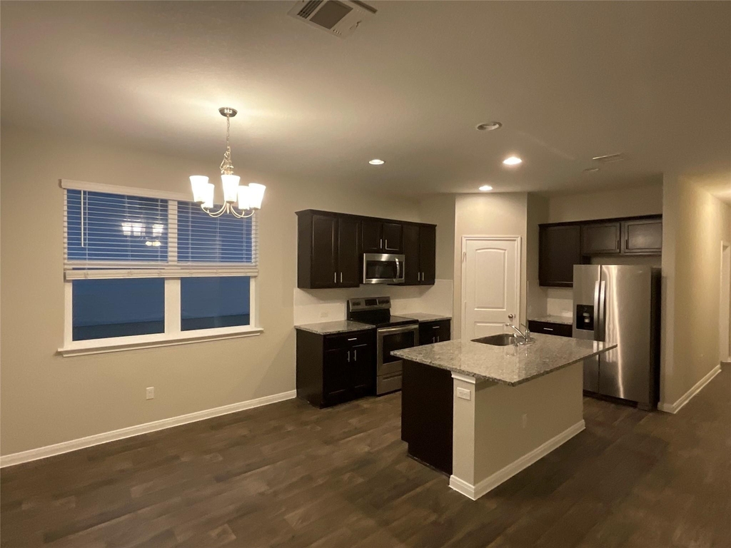 142 Jubilee Dr - Photo 5